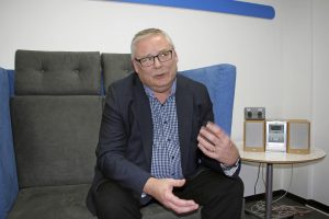 Sote-muutosjohtaja Jaakko Herrala pyytää kansalaisia kiinnittämään päähuomion sote-uudistuksen todelliseen sisältöön eikä poliittisiin kuumiin kysymyksiin kuten valinnanvapauteen tai maakuntiin.