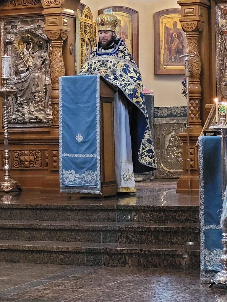 Arkkimandriitta Mikael korostaa rukouksen tärkeyttä jokaisen ihmisen jokapäiväisessä elämässä. Rukous merkitsee kiinnittymistä Jumalan yhteyteen. (Kuva: Matti Pulkkinen)