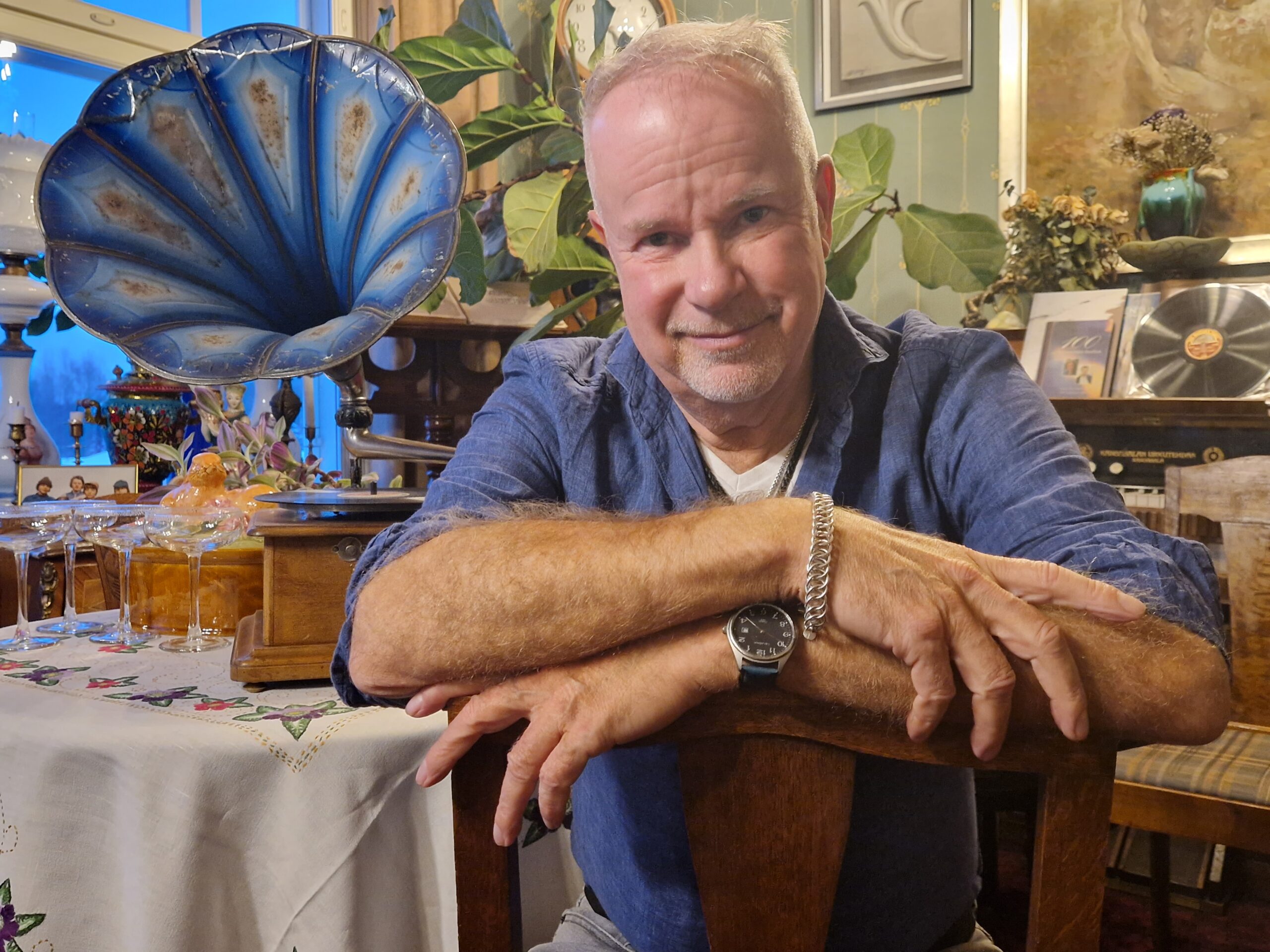 Muusikko Petri Laaksonen juhlistaa Auomen 106. itsenäisyyspäivää konsertoimalla Ylöjärven kirkossa. (Kuva: Matti Pulkkinen)